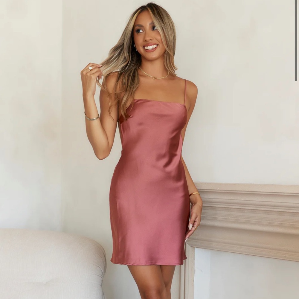 HELLO MOLLY Effervescent Vibes Dress Rose